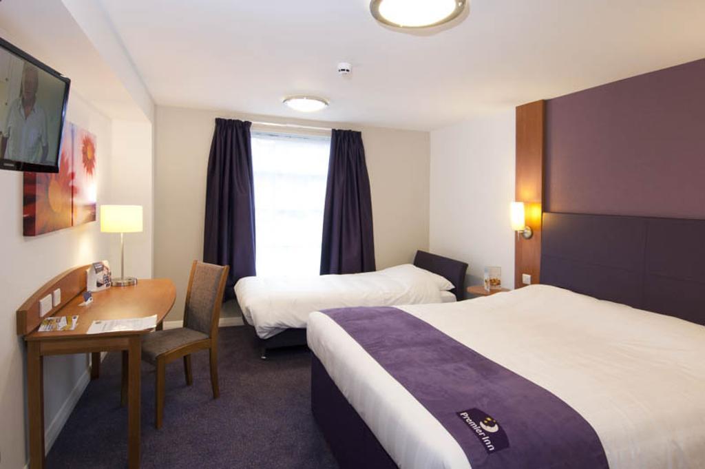 Premier Inn Leamington Spa Town Centre Room photo