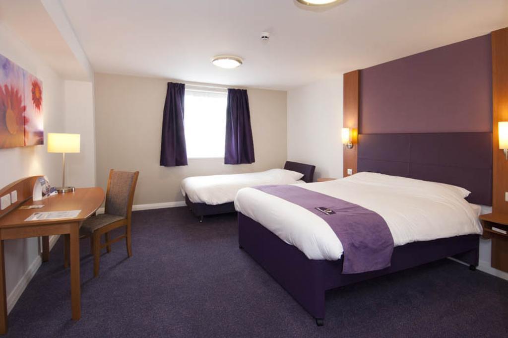 Premier Inn Leamington Spa Town Centre Room photo