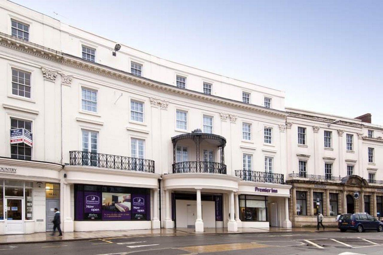 Premier Inn Leamington Spa Town Centre Exterior photo